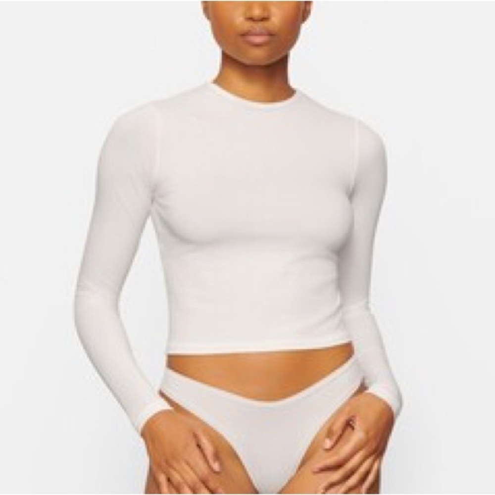 Skims New Vintage Crop Long Sleeve Tee